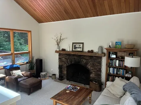 52 Upper Bay Road Sunapee NH 03782