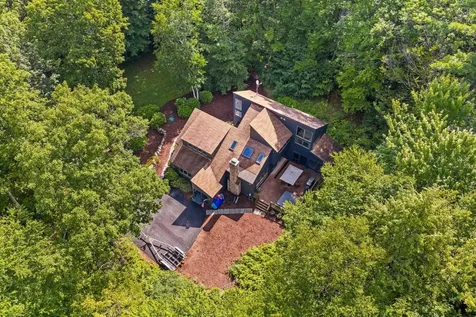 52 Upper Bay Road Sunapee NH 03782
