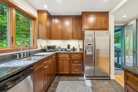 52 Upper Bay Road Sunapee NH 03782