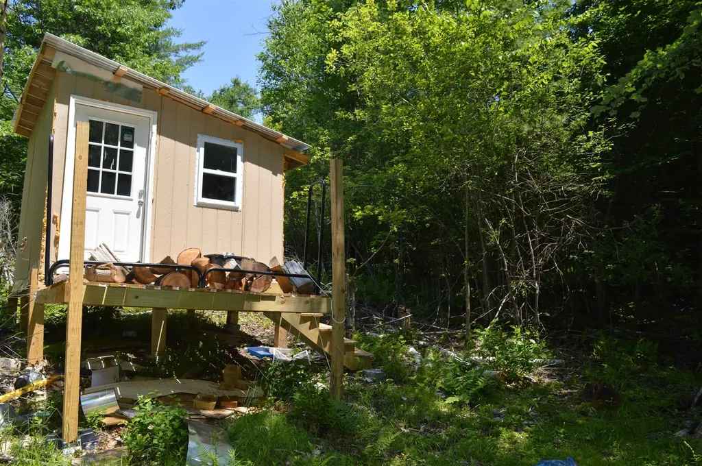Bradford Road Newport NH 03773