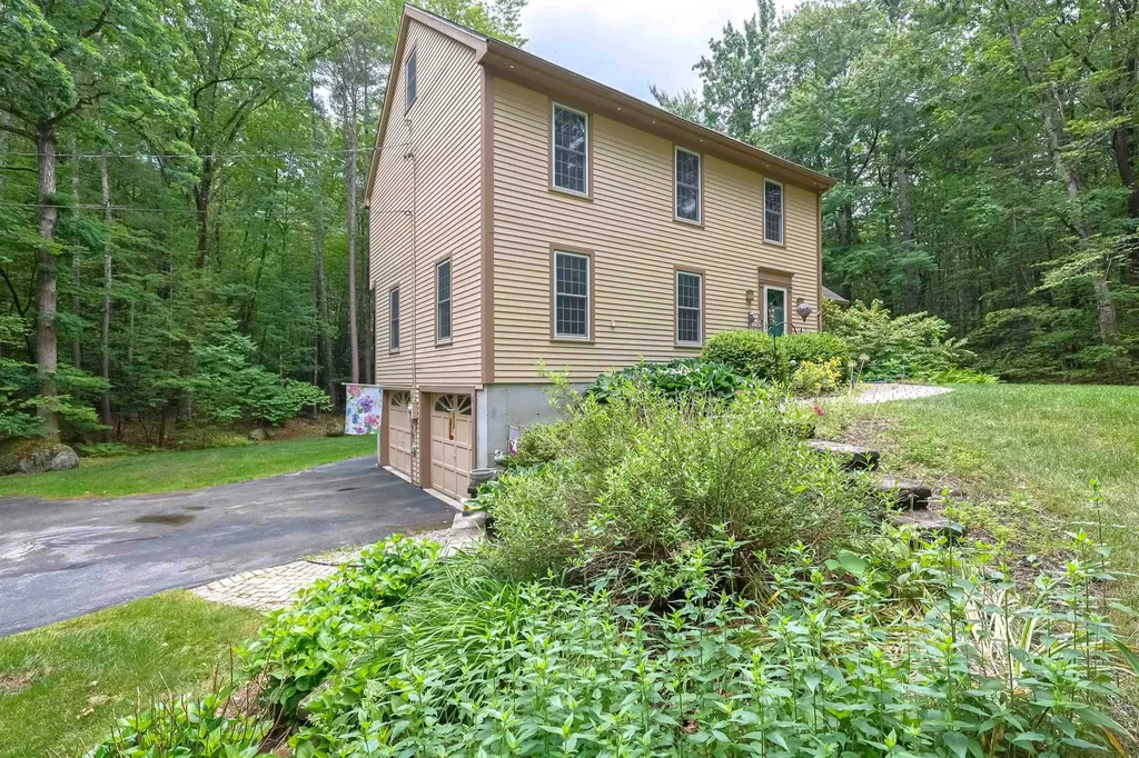 5 Taschereau Drive Mont Vernon NH 03057