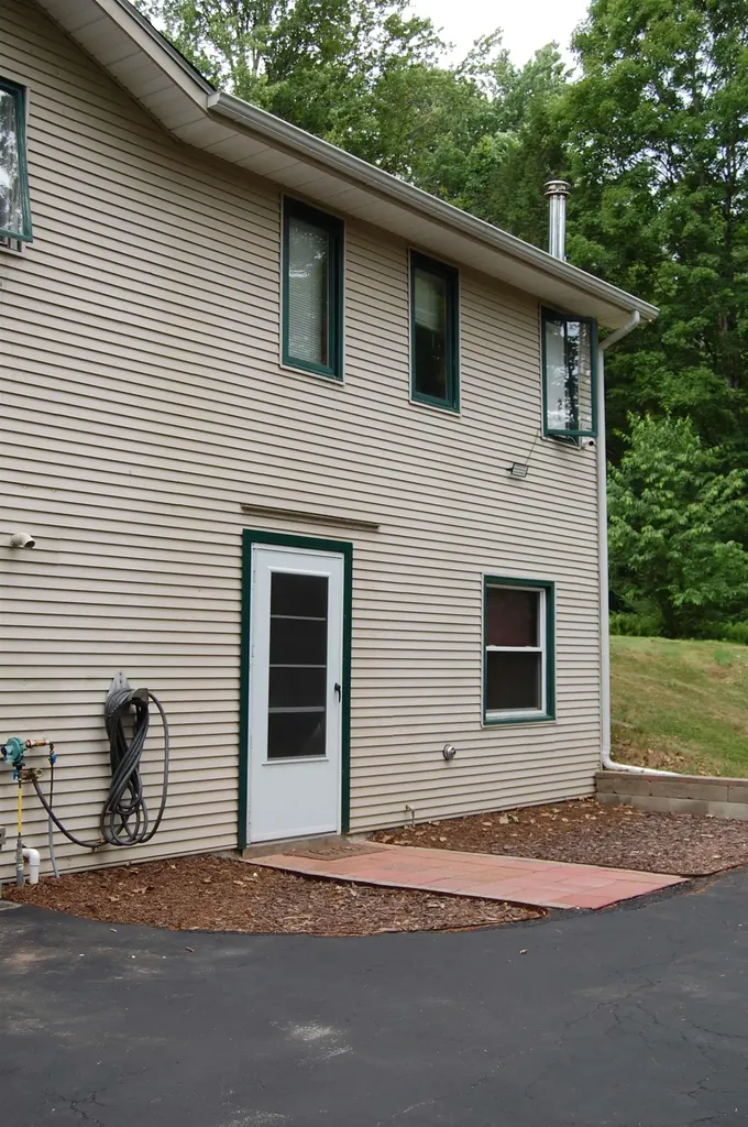416 Page Road Bow NH 03304