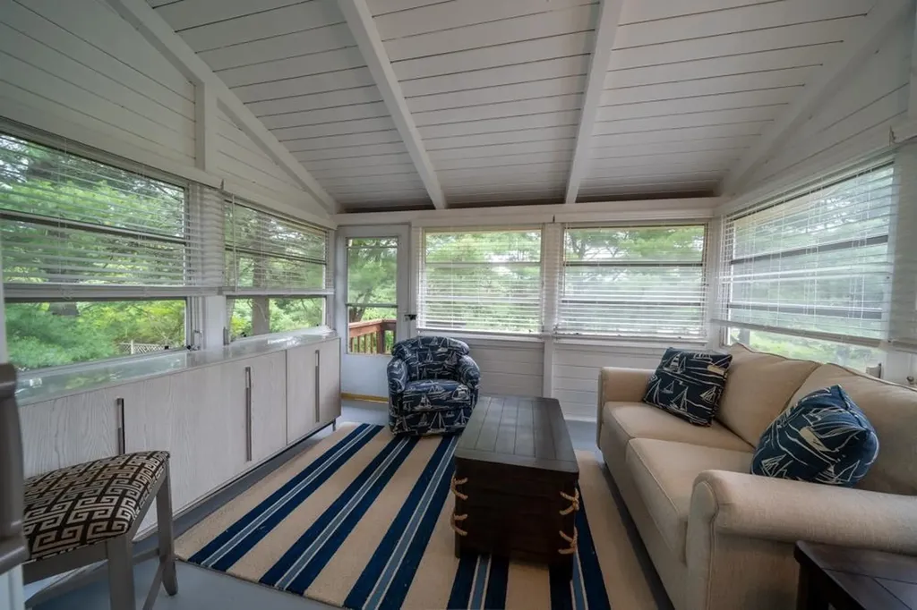 246 Winding Pond Road Londonderry NH 03053