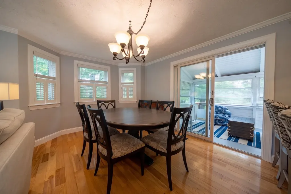 246 Winding Pond Road Londonderry NH 03053