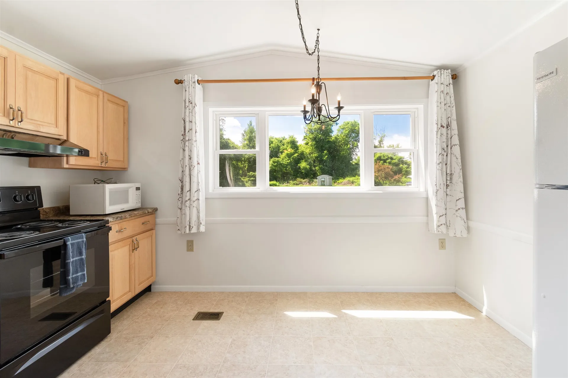 235 Shelburnewood Drive Shelburne VT 05482