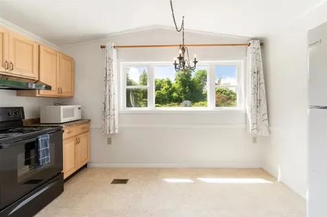235 Shelburnewood Drive Shelburne VT 05482