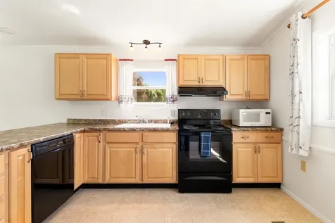 235 Shelburnewood Drive Shelburne VT 05482
