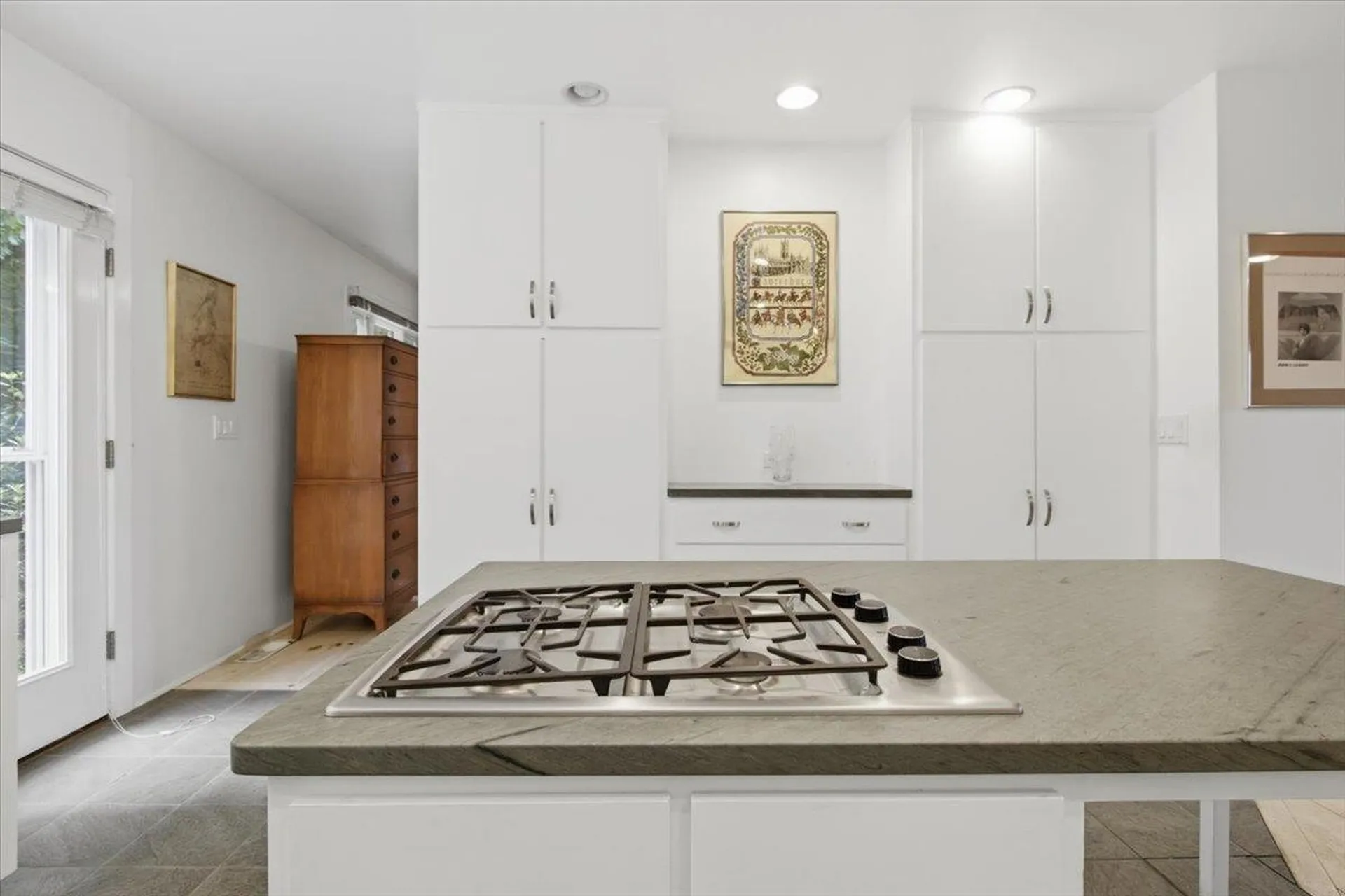 164 Skyboro W Road Pownal VT 05261