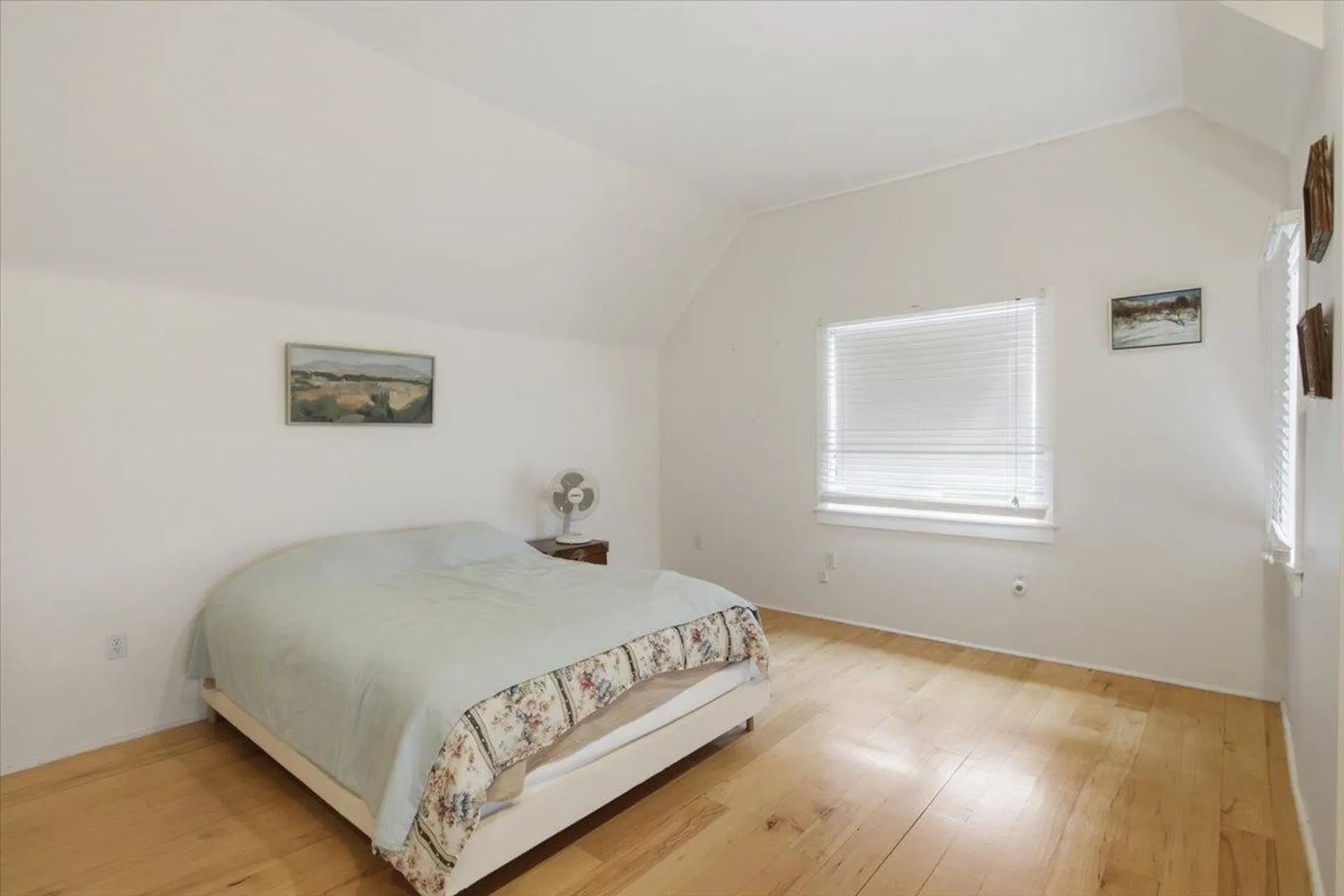 164 Skyboro W Road Pownal VT 05261