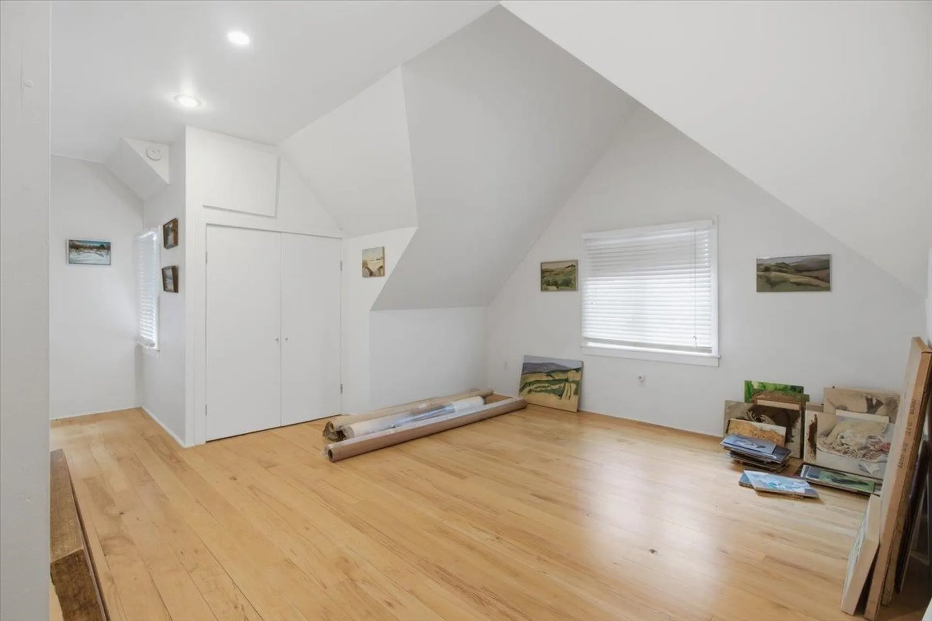 164 Skyboro W Road Pownal VT 05261