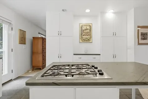 164 Skyboro W Road Pownal VT 05261