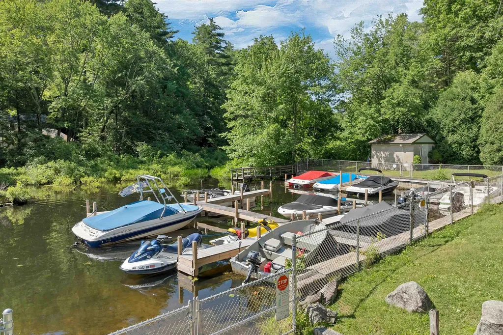 31 Ministerial Road Windham NH 03087-1921