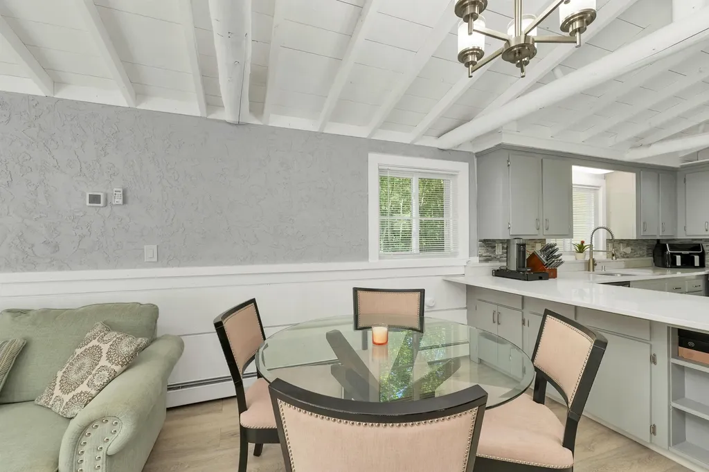 31 Ministerial Road Windham NH 03087-1921