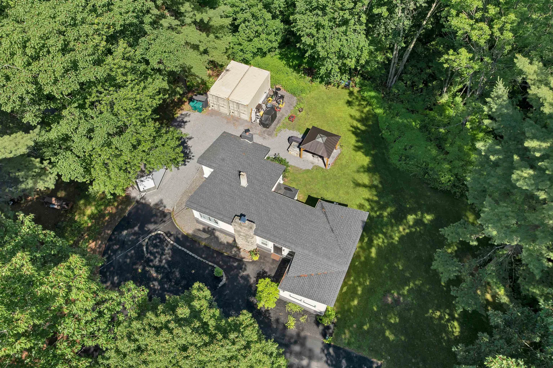 31 Ministerial Road Windham NH 03087-1921