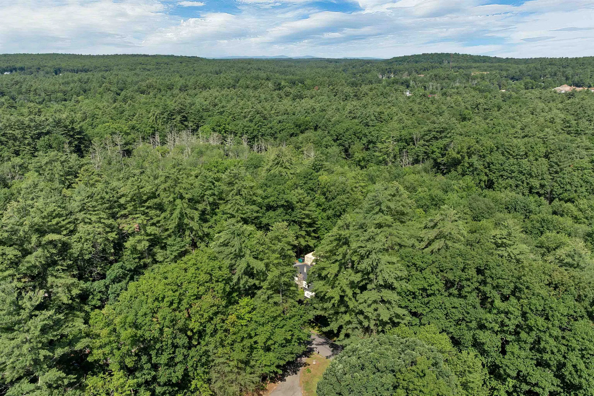 31 Ministerial Road Windham NH 03087-1921