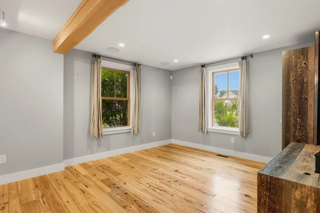 34 River Street Exeter NH 03833