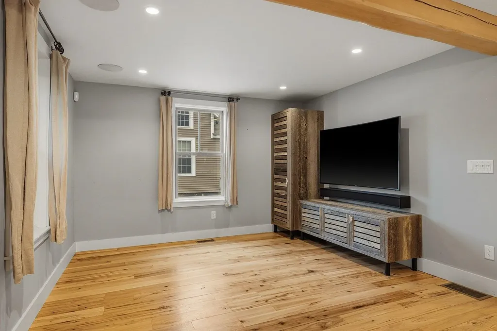 34 River Street Exeter NH 03833