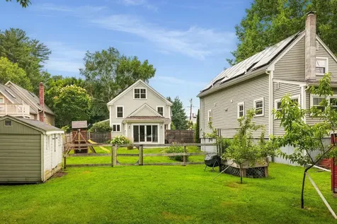 34 River Street Exeter NH 03833