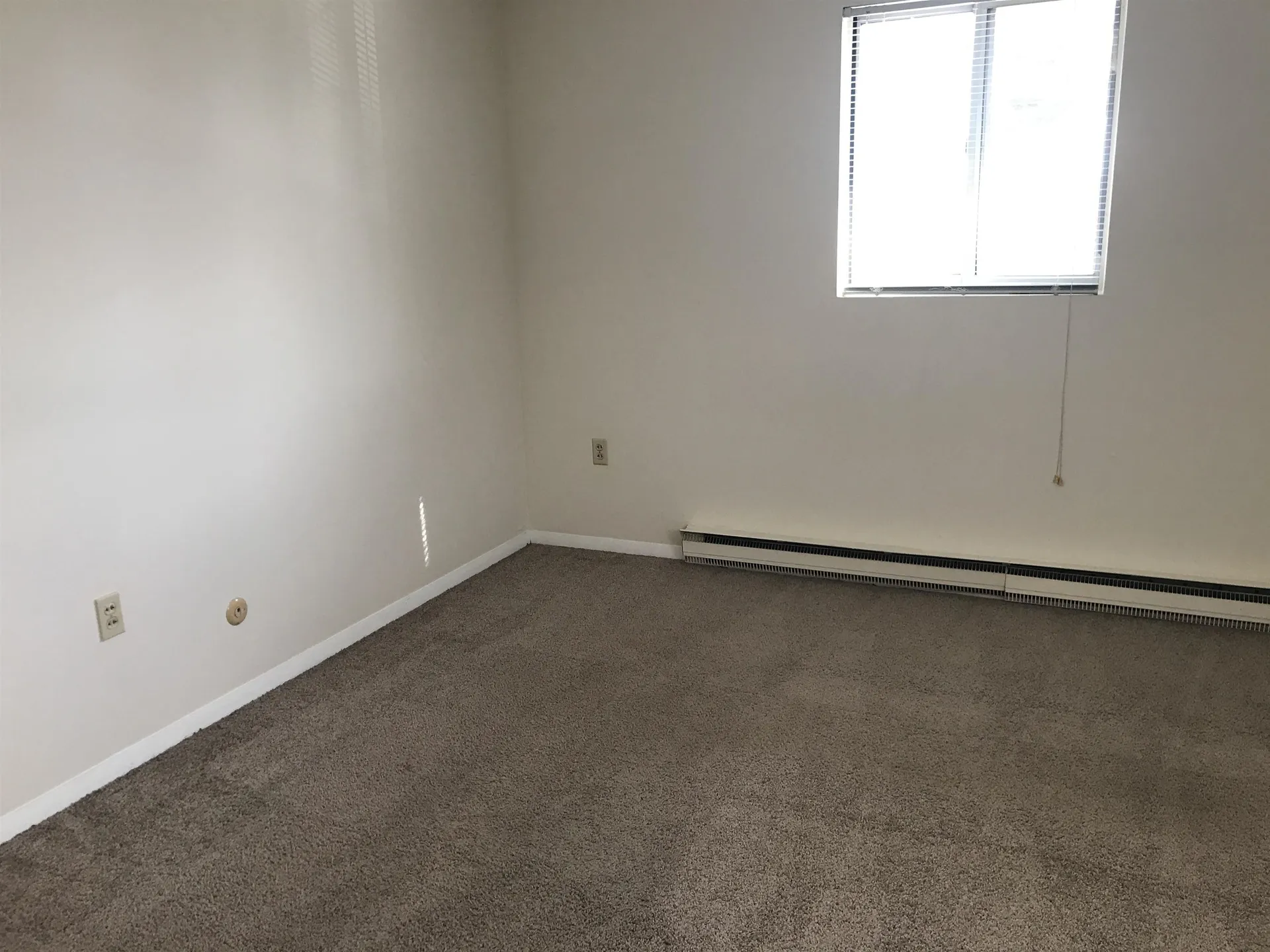93 West Street Milford NH 03055