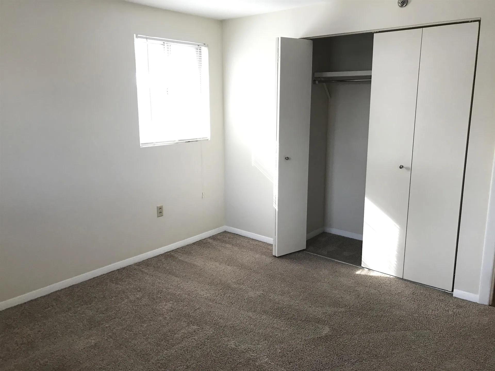 93 West Street Milford NH 03055