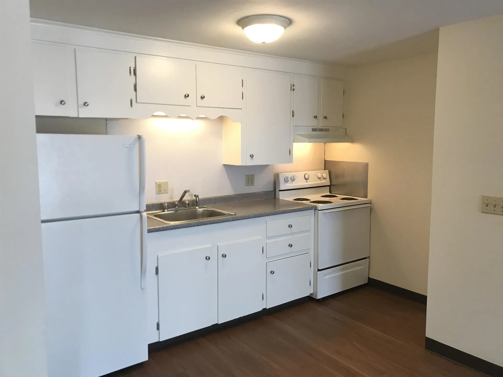 93 West Street Milford NH 03055