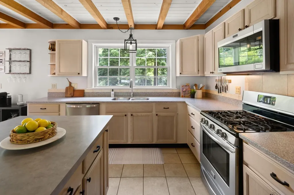 1242 Cady's Falls Road Morristown VT 05661