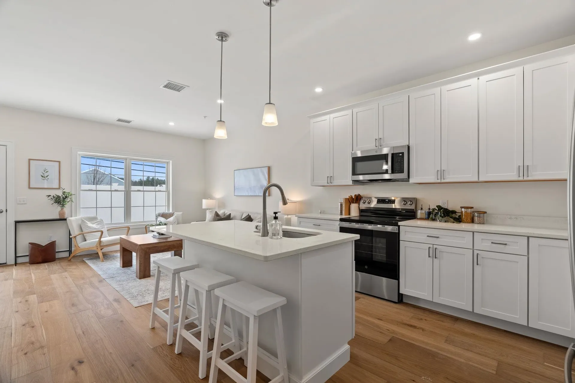 11 Suffolk Drive Concord NH 03303