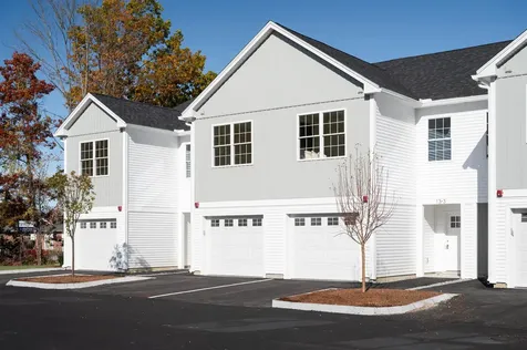 11 Suffolk Drive Concord NH 03303