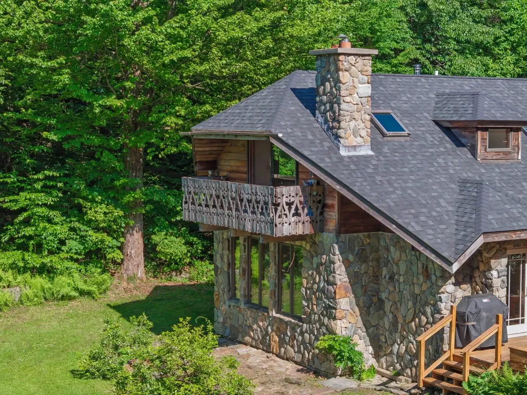 952 Bakersfield Road Fletcher VT 05444