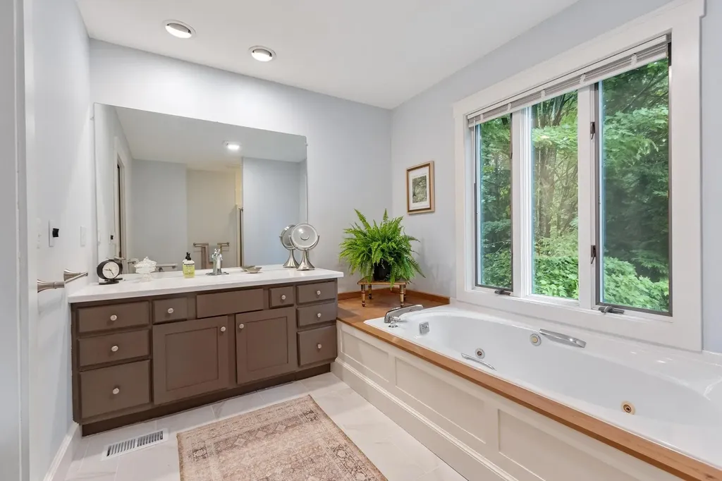 29 Carpenter Hill Road Walpole NH 03608
