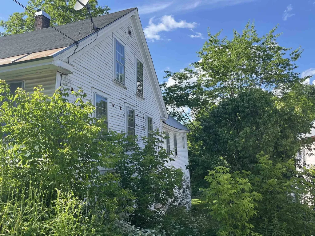 90 Mount Vernon Street St. Johnsbury VT 05819