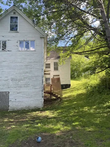 90 Mount Vernon Street St. Johnsbury VT 05819