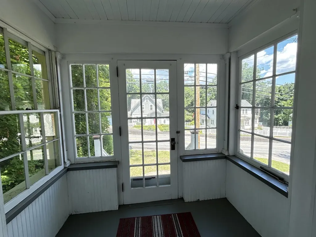 146 N Main Street Wolfeboro NH 03894