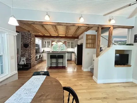 146 N Main Street Wolfeboro NH 03894