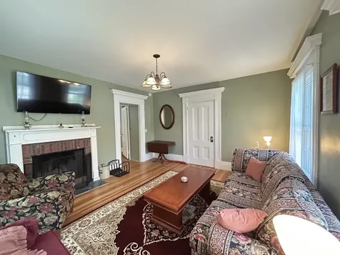 146 N Main Street Wolfeboro NH 03894