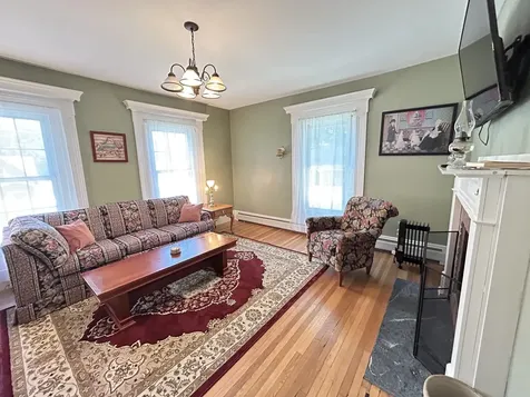 146 N Main Street Wolfeboro NH 03894