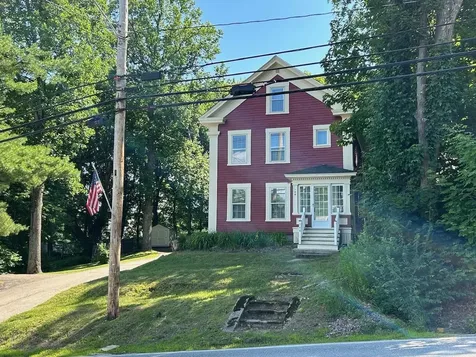 146 N Main Street Wolfeboro NH 03894