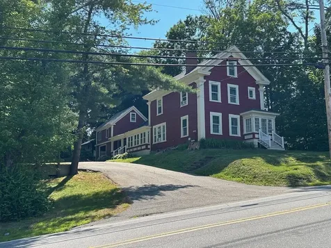 146 N Main Street Wolfeboro NH 03894