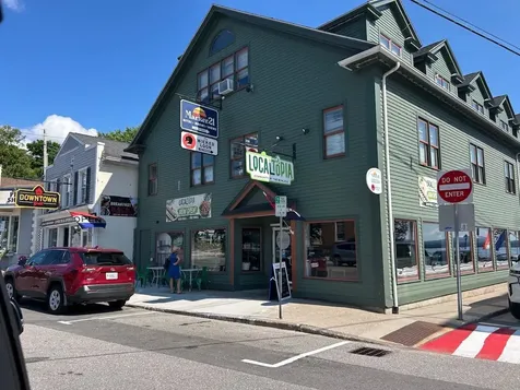146 N Main Street Wolfeboro NH 03894
