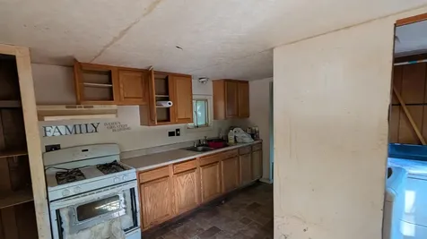 8 Hubbard Road Deering NH 03244
