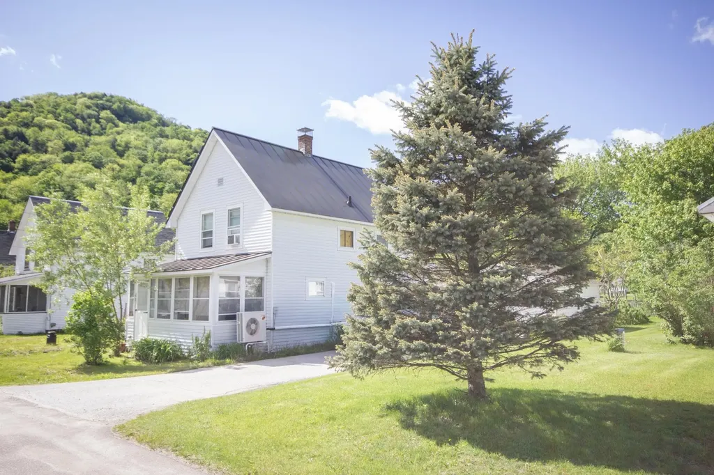 48 Virgin Avenue Hancock VT 05748