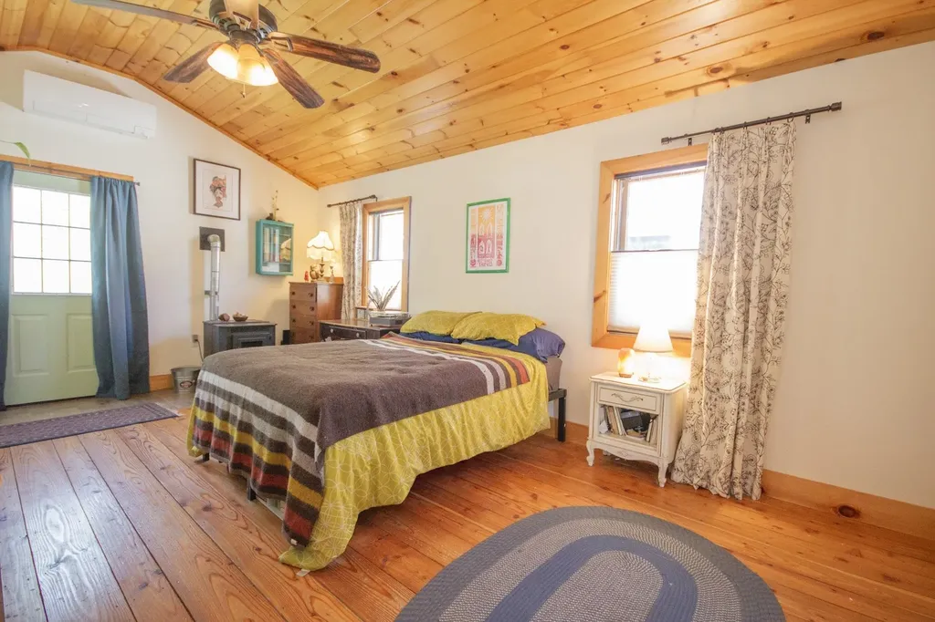 48 Virgin Avenue Hancock VT 05748