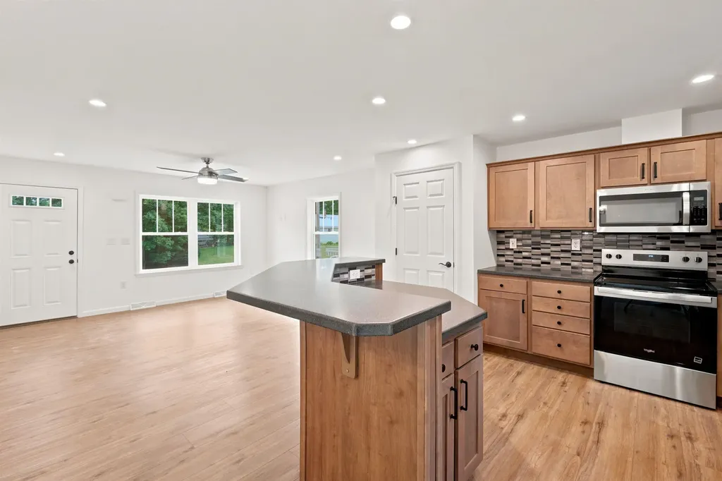 28 Cottage Place Ashland NH 03217