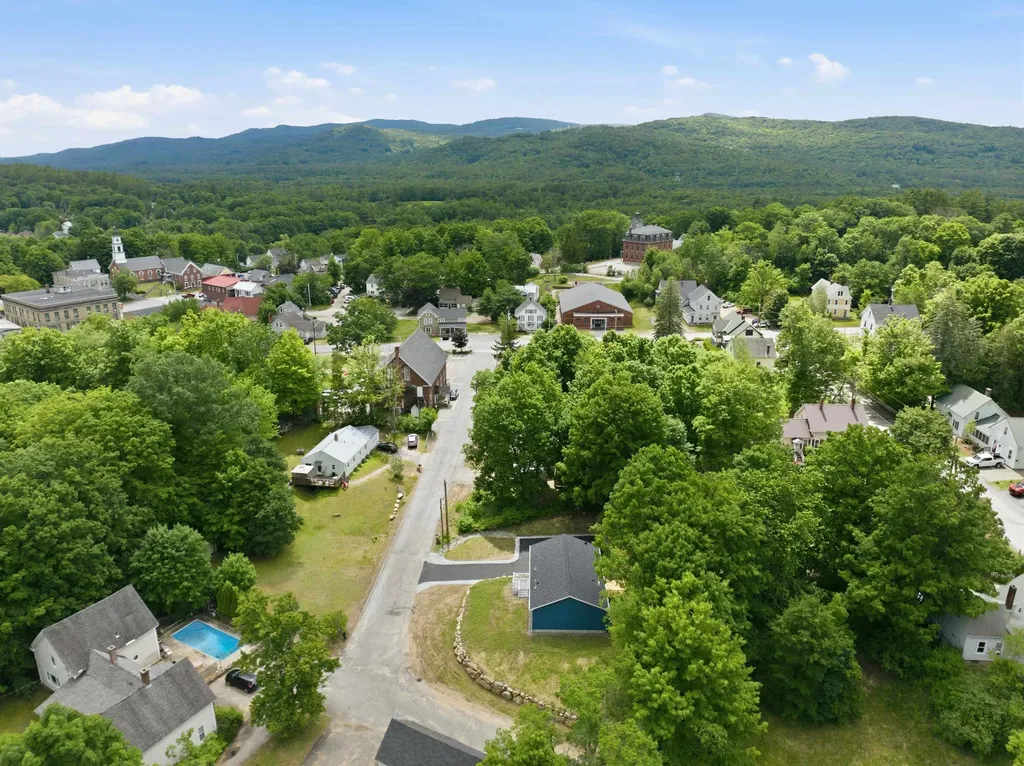 28 Cottage Place Ashland NH 03217