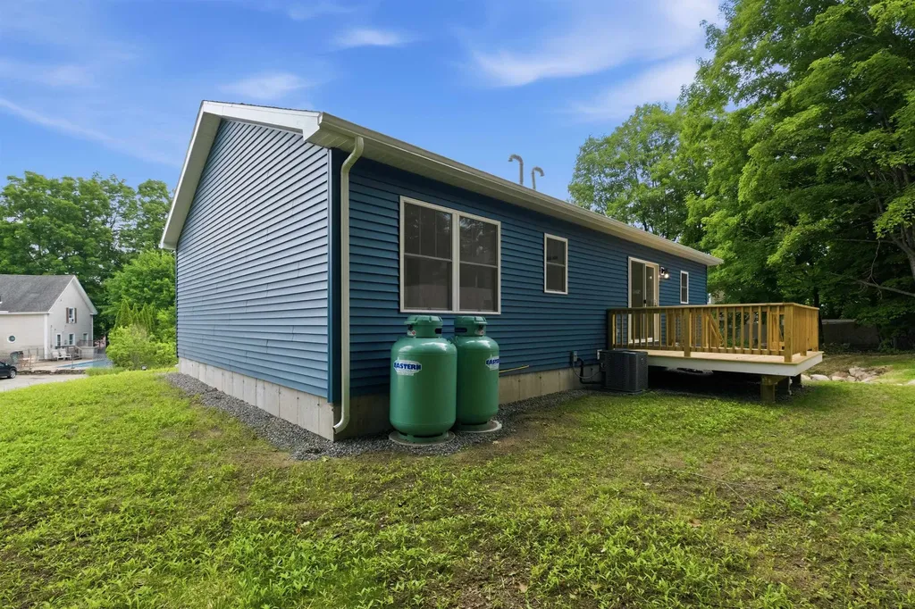 28 Cottage Place Ashland NH 03217
