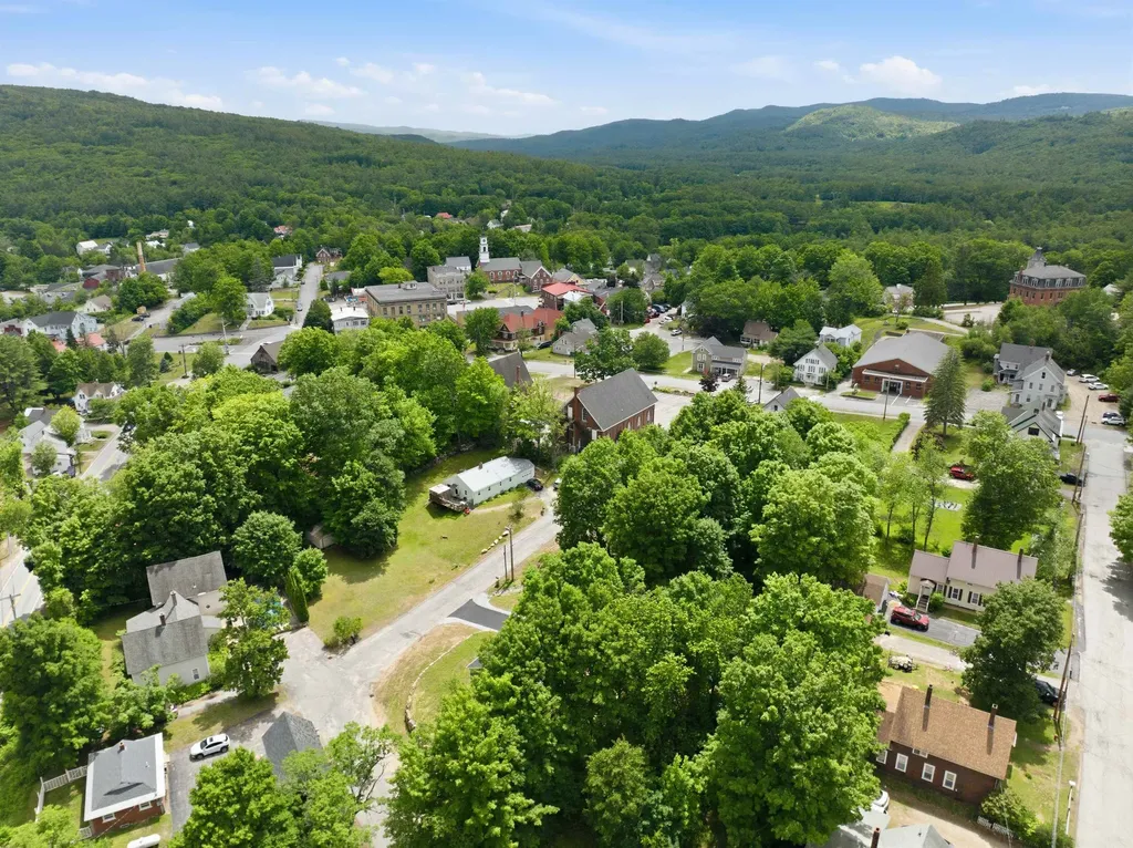 28 Cottage Place Ashland NH 03217