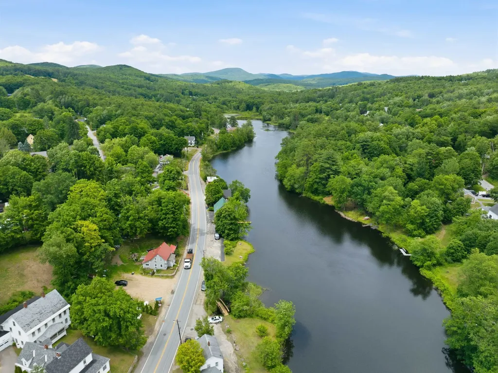 28 Cottage Place Ashland NH 03217