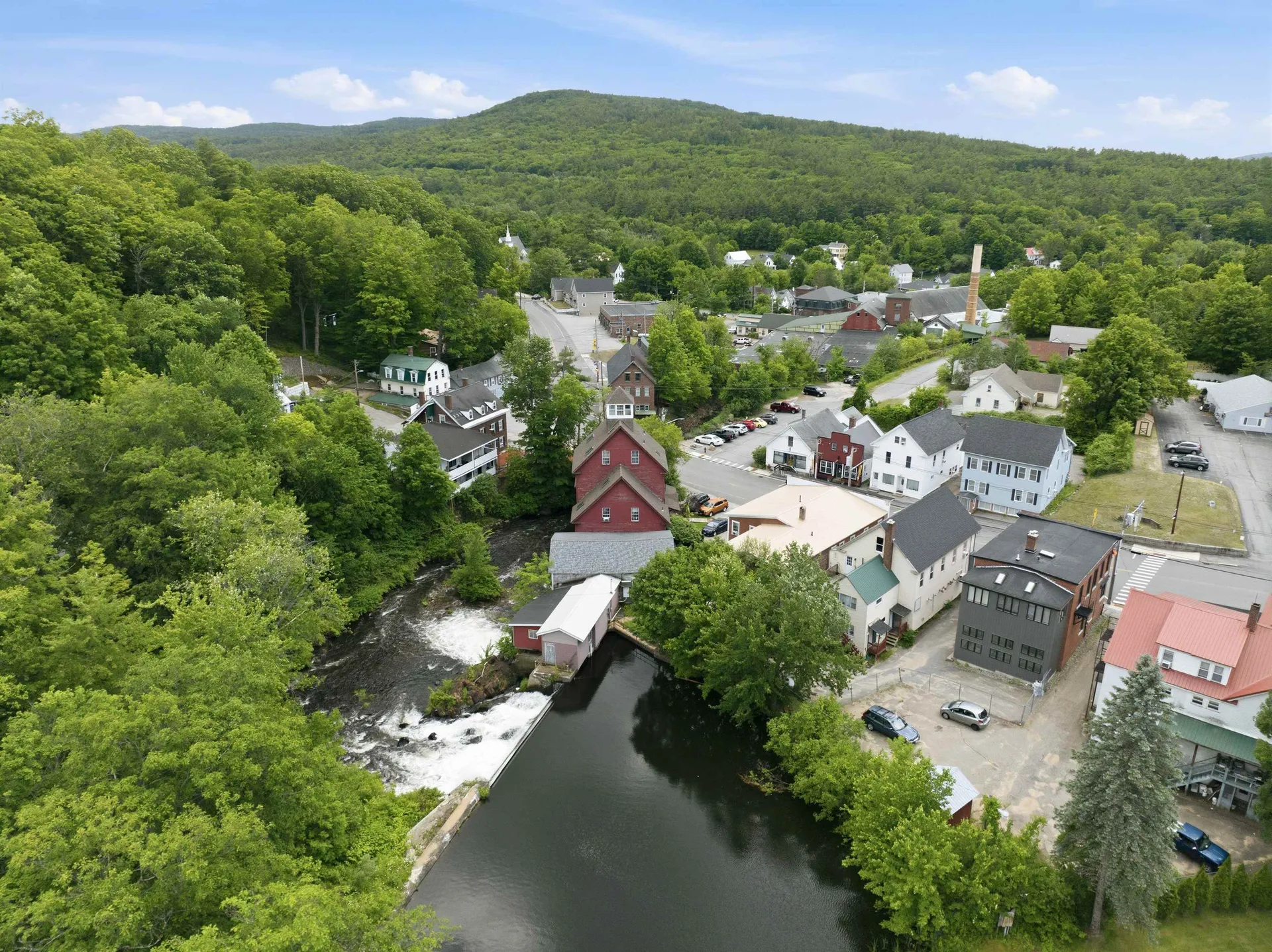 28 Cottage Place Ashland NH 03217
