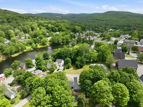 28 Cottage Place Ashland NH 03217