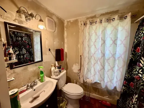 150 School Street Effingham NH 03882